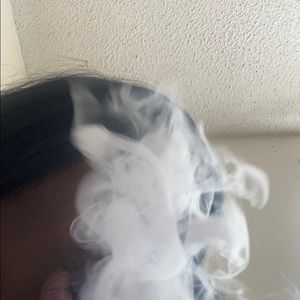 Meet your Posher, Dee